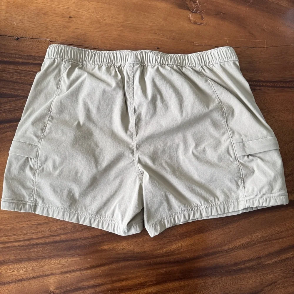 The North Face Men Beige Cargo Shorts Size XL